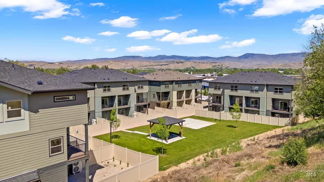 $399,000 | 7433 West Swain Lane, Garden City, ID 83714