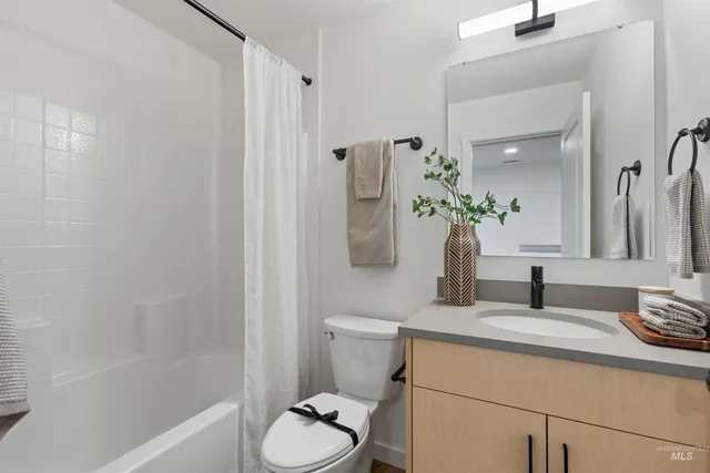 $399,000 | 7433 West Swain Lane, Garden City, ID 83714