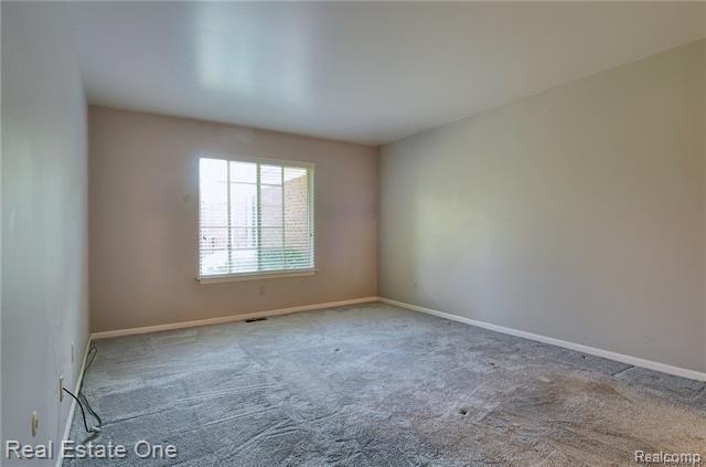 29606 Middlebelt Road Farmington, MI 48334 - Photo 18 of 22