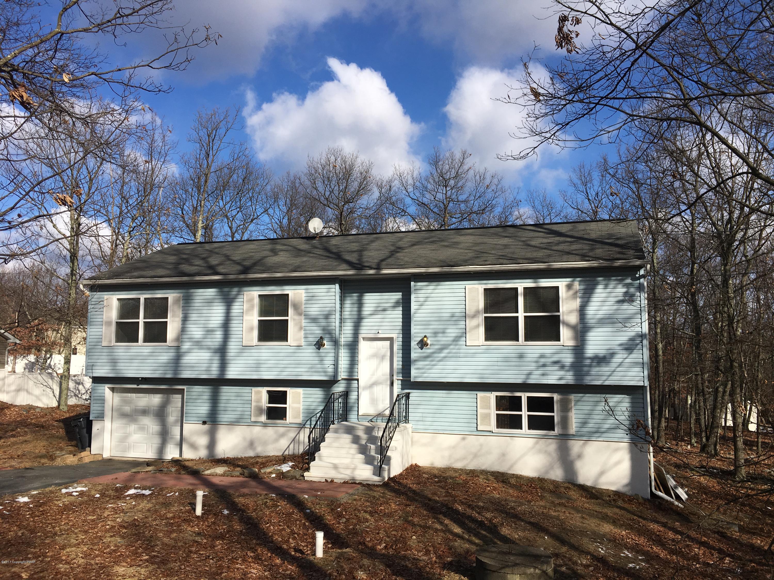 4448 Pine Ridge Drive East Bushkill, PA 18324 - Photo 1 of 22 Main