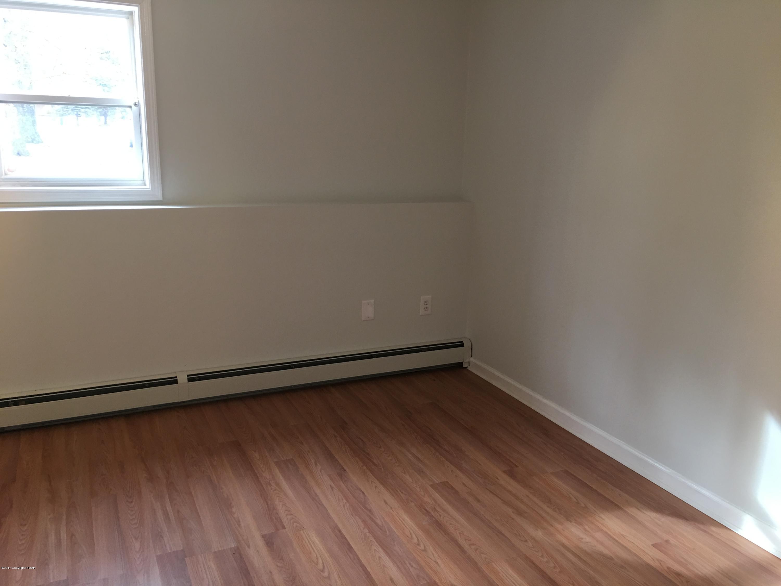 4448 Pine Ridge Drive East Bushkill, PA 18324 - Photo 17 of 22 Office Den Bedroom 4