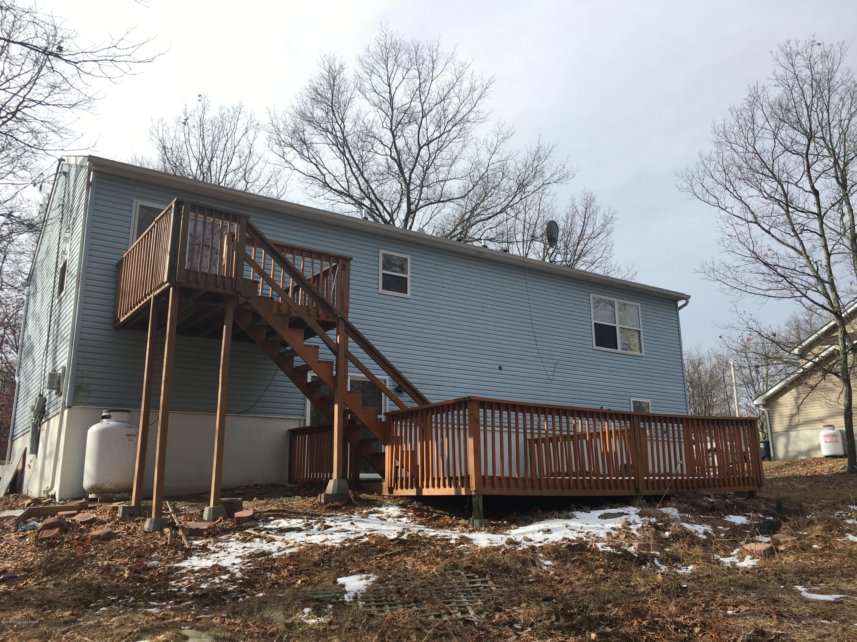 4448 Pine Ridge Drive East Bushkill, PA 18324 - Photo 19 of 22 Rear of Home