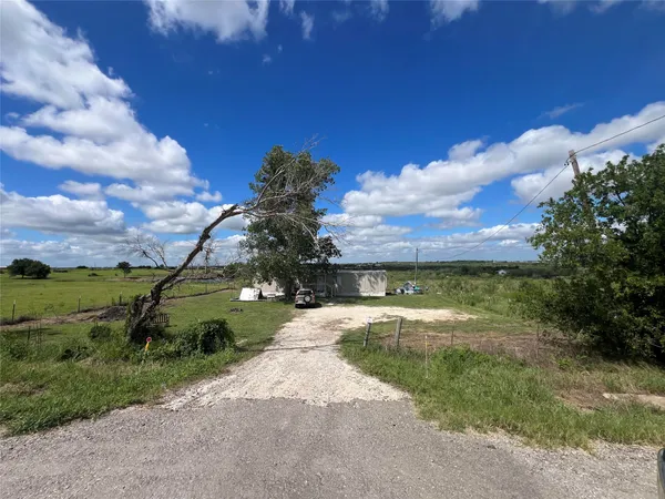 $989,990 | 8000 Niederwald Strasse, Kyle, TX 78640