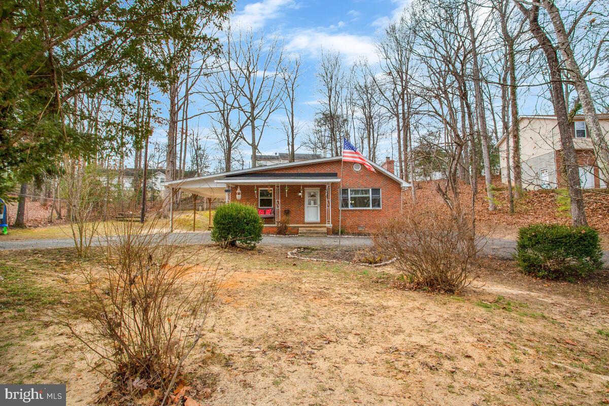 391 Red Cloud Road Lusby, MD 20657 - Photo 6 of 39 So quiet! Only 3 houses on my street. Come see me