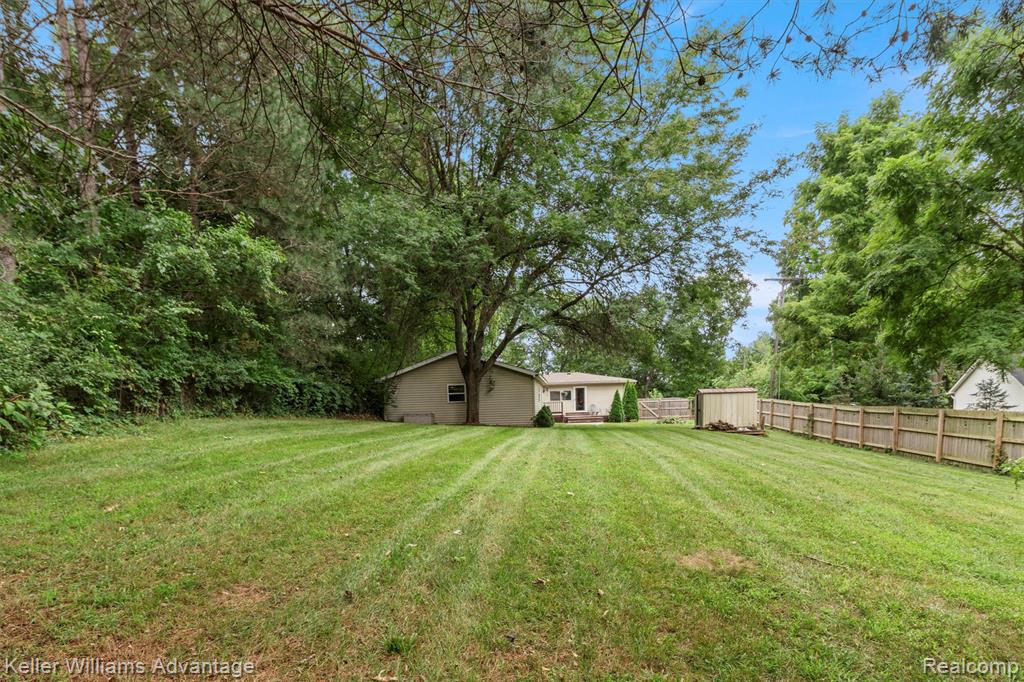 1815 Gulley Road Howell, MI 48843 - Photo 28 of 38