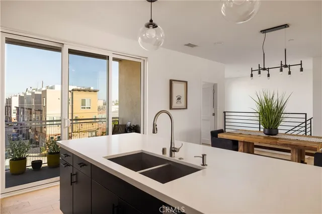 $975,000 | 2023 Placentia Avenue, Costa Mesa, CA 92627