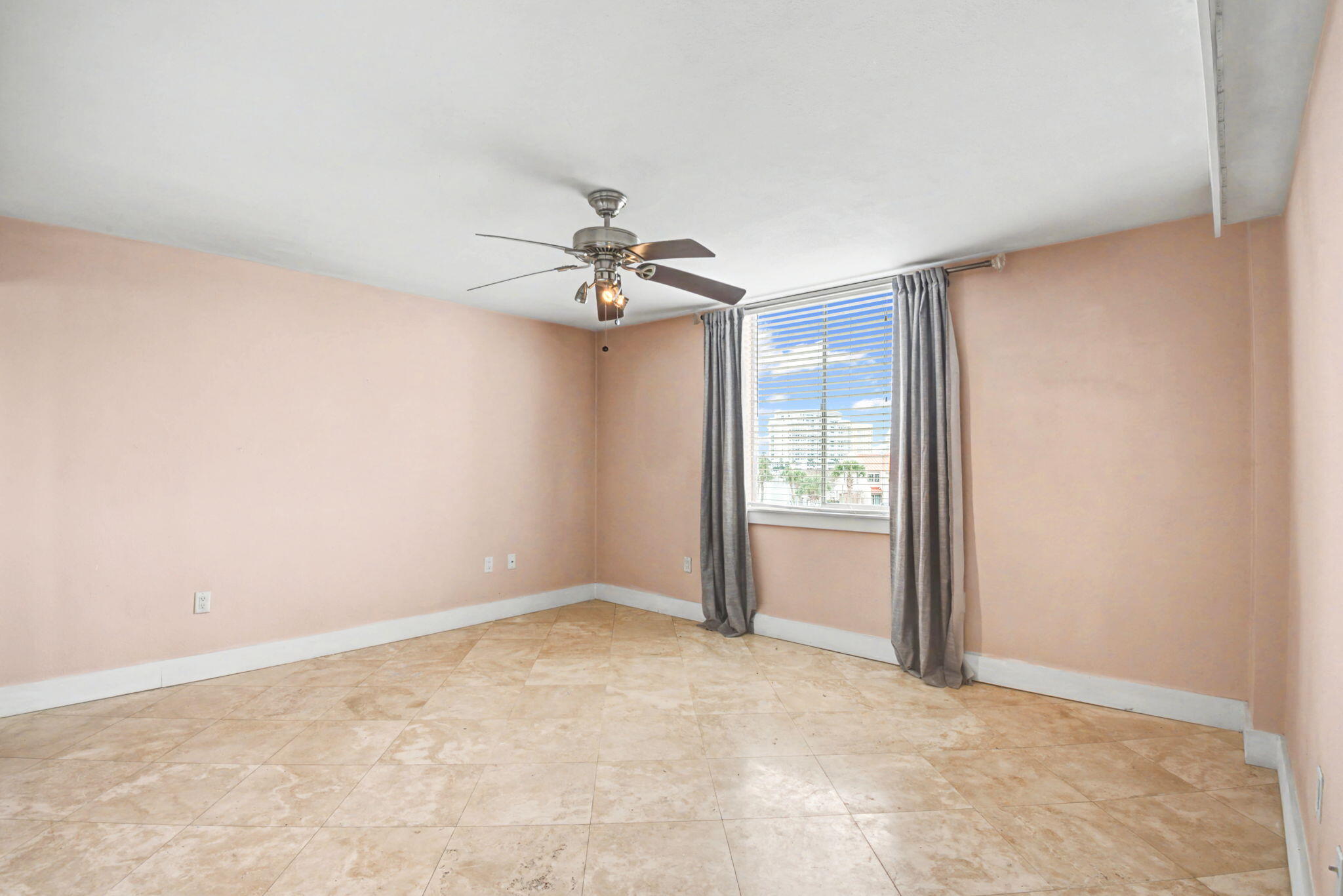 30 Moreno Point Road, Unit 306B Destin, FL 32541 - Photo 17 of 47 13-Dolphin_Pointe_306B_20260216_61