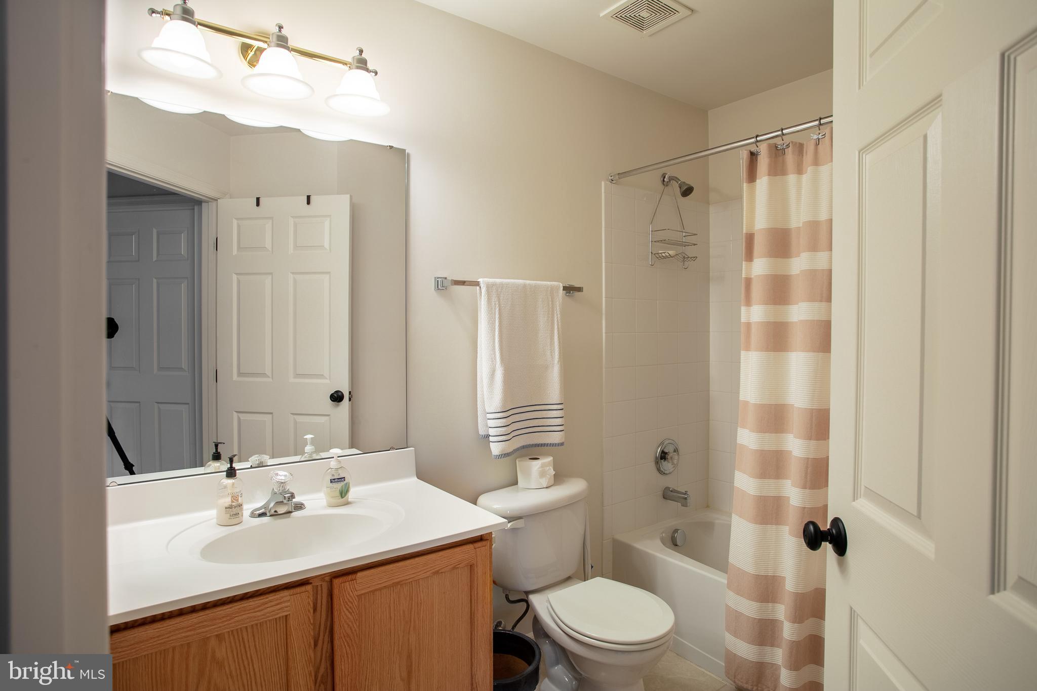 113 Riparian Lane Ranson, WV 25438 - Photo 19 of 31 Shared bath on Upper Level