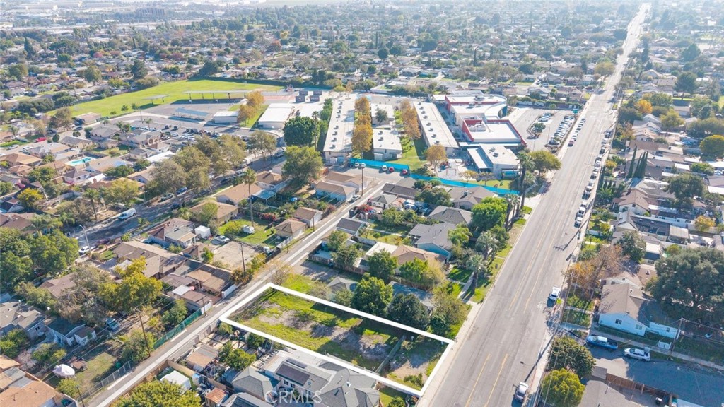 929 Fullerton Avenue Corona, CA 92879 - Photo 9 of 22 a view of a city