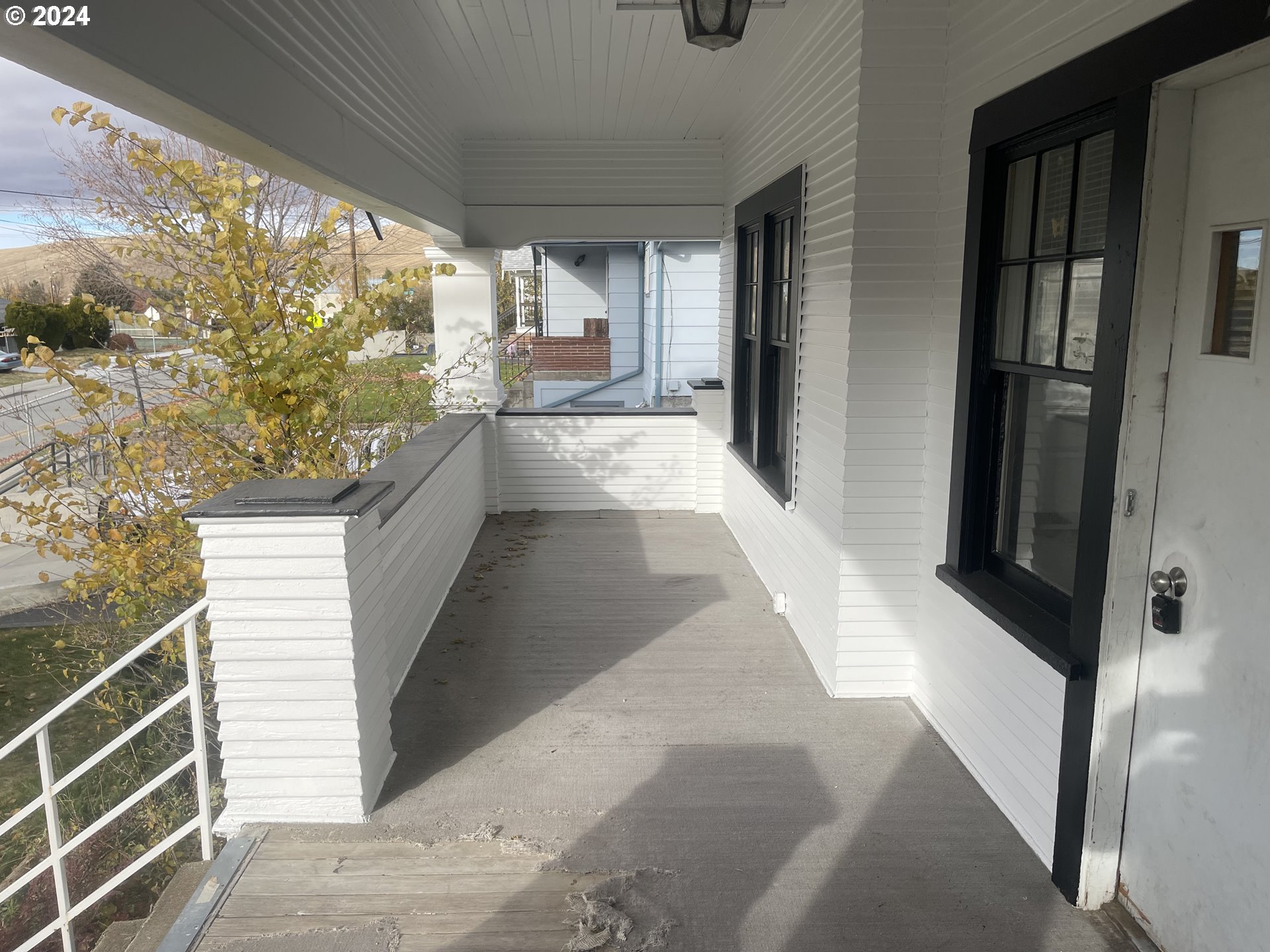240 North Court Street Heppner, OR 97836 - Photo 14 of 19 a view of balcony