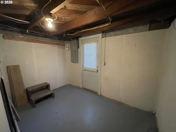 $200,000 | 240 North Court Street, Heppner, OR 97836