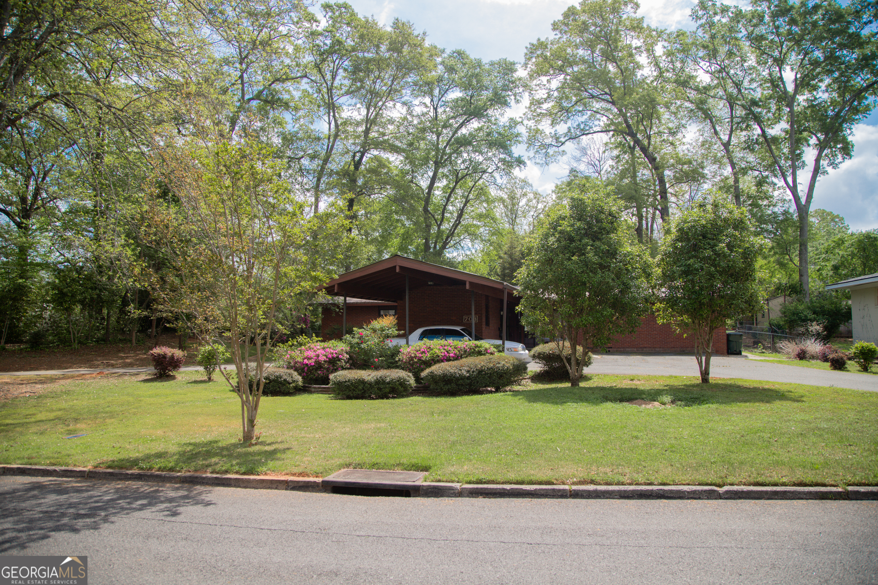 703 Greenwood Road Thomaston, GA 30286 - Photo 2 of 62