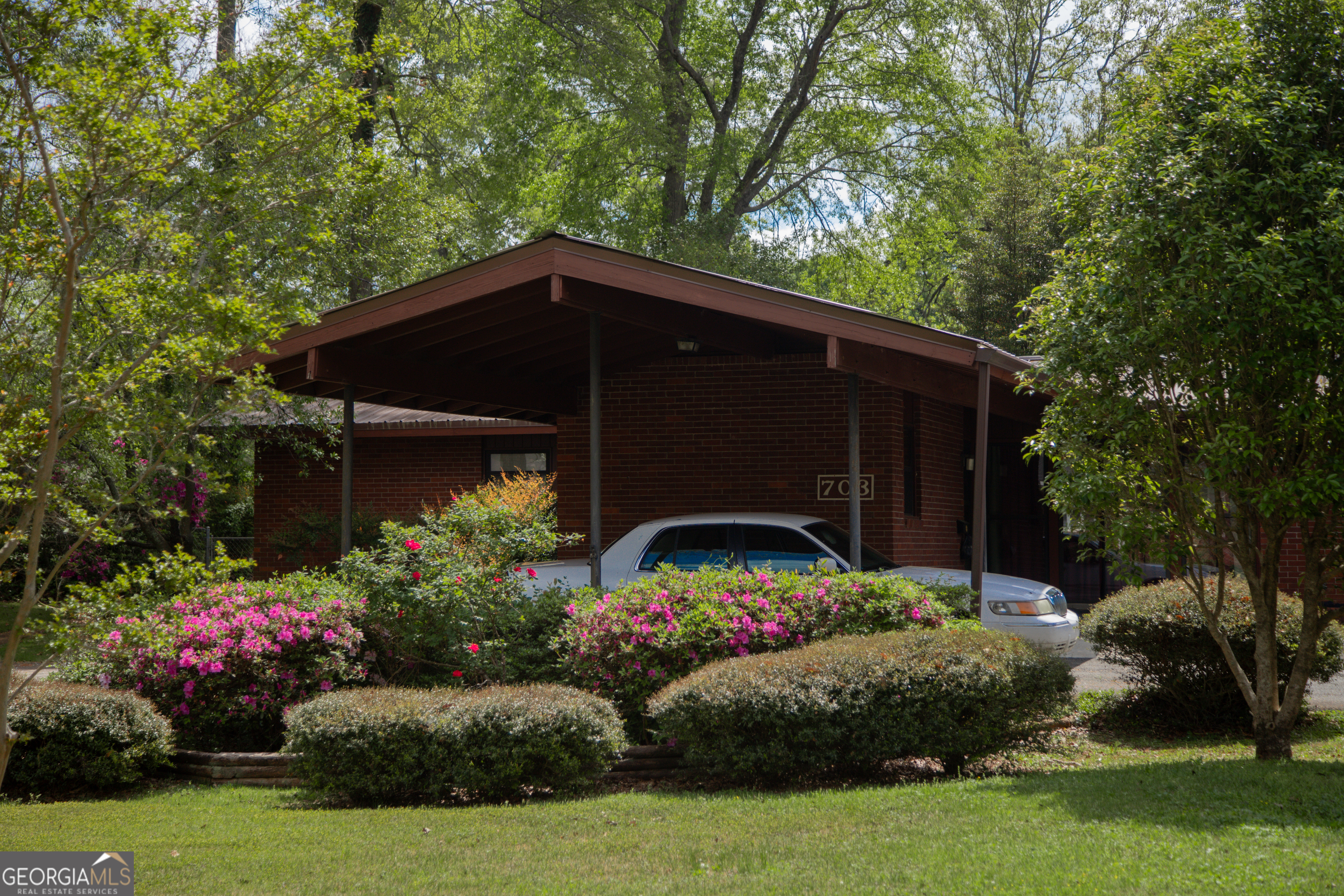 703 Greenwood Road Thomaston, GA 30286 - Photo 3 of 62