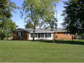 2031 West 500 South Rochester, IN 46975 - Photo 2 of 5 Gallery Image 2