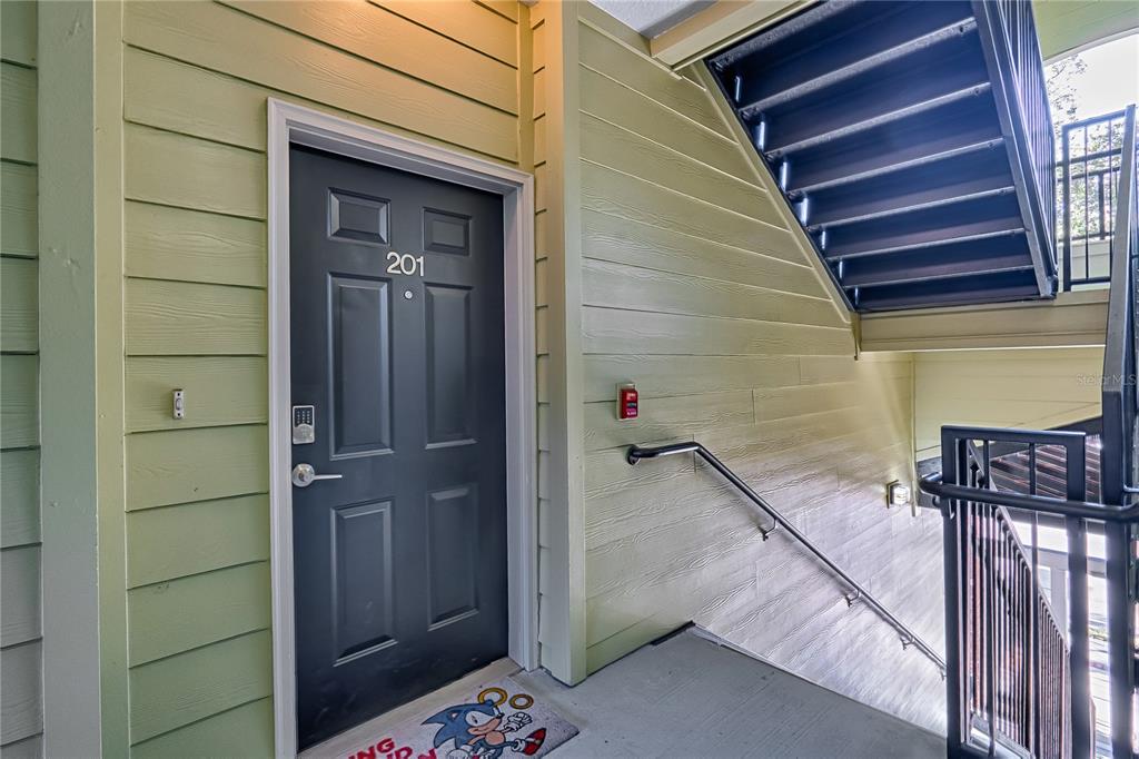1245 Southwest 9th Road, Unit 201 Gainesville, FL 32601 - Photo 3 of 20