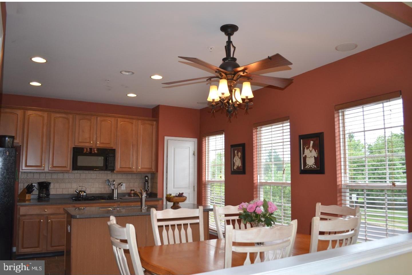 889 Chatfield Road Warrington, PA 18976 - Photo 6 of 18 Kitchen