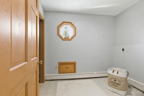 $725,000 | 7195 Lakeshore Road, Cicero, NY 13039