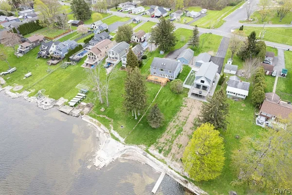 $725,000 | 7195 Lakeshore Road, Cicero, NY 13039