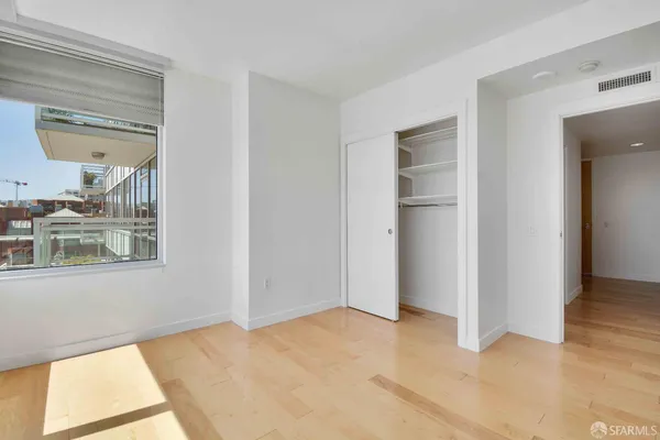 $6,890 | 501 Beale Street, Unit 5A, San Francisco, CA 94105