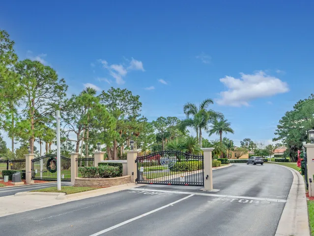 $415,000 | 1330 Southwest Maplewood Drive, Port St. Lucie, FL 34986