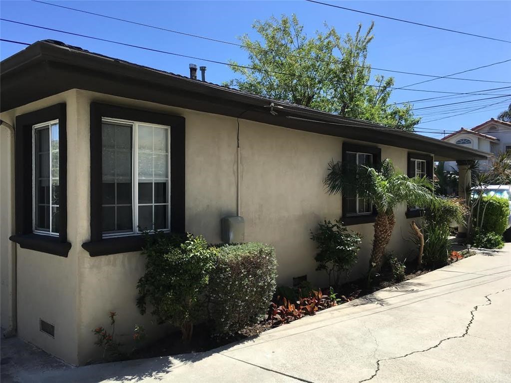 2213 Bataan Road, Unit A Redondo Beach, CA 90278 - Photo 18 of 38