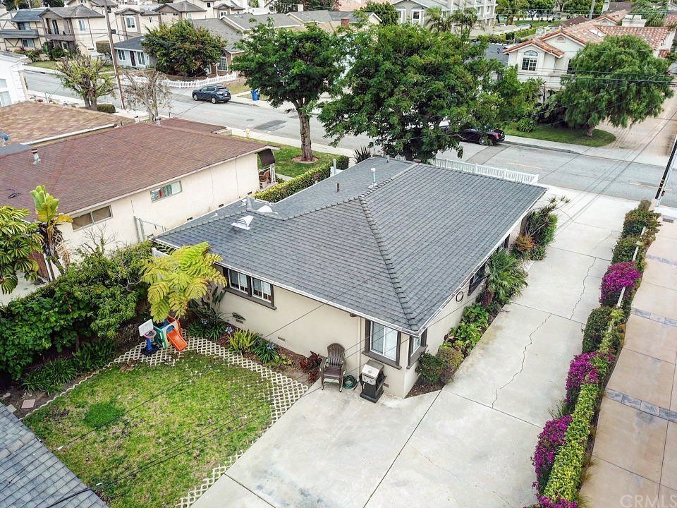2213 Bataan Road, Unit A Redondo Beach, CA 90278 - Photo 10 of 38 Space between houses is for rear house only.
