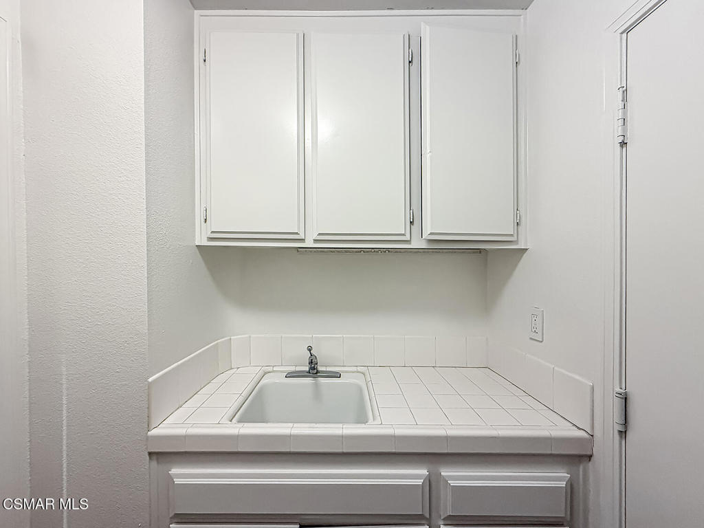 12057 Falcon Crest Way Porter Ranch, CA 91326 - Photo 24 of 86