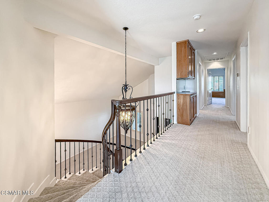 12057 Falcon Crest Way Porter Ranch, CA 91326 - Photo 32 of 86