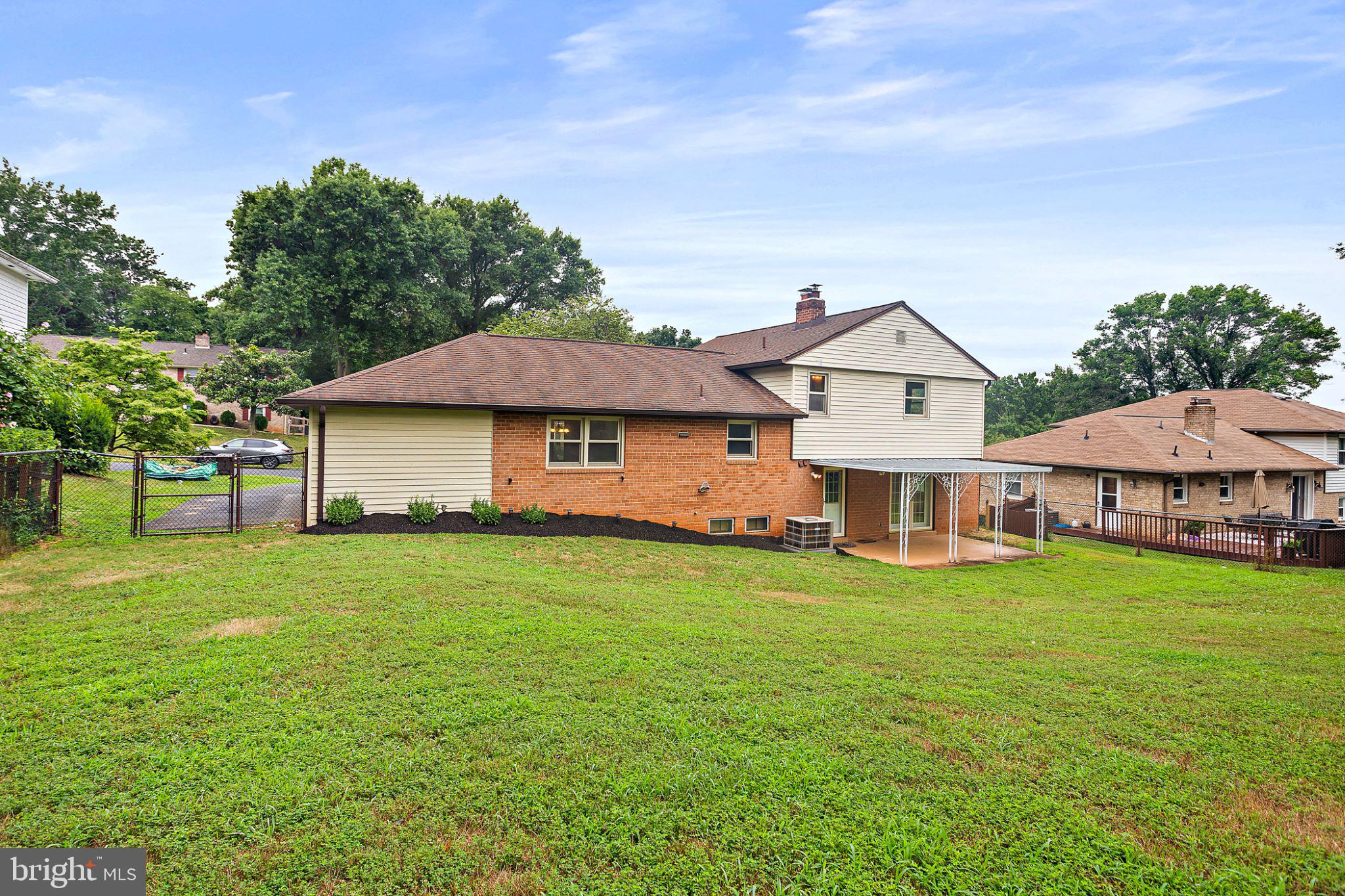 19408 Treadway Road Brookeville, MD 20833 - Photo 27 of 34 Exterior