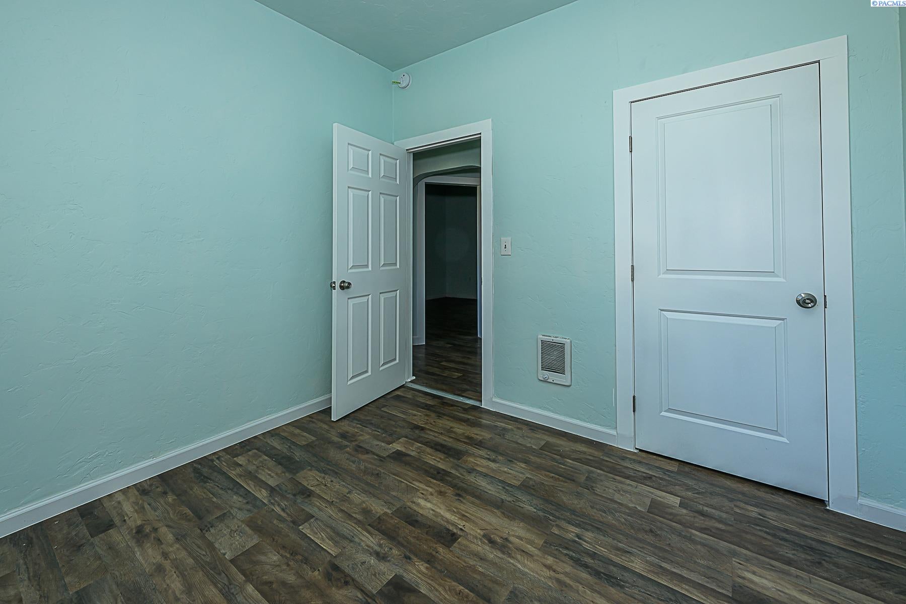 2702 North Griffin Road Grandview, WA 98930 - Photo 25 of 30 Gallery Image 25