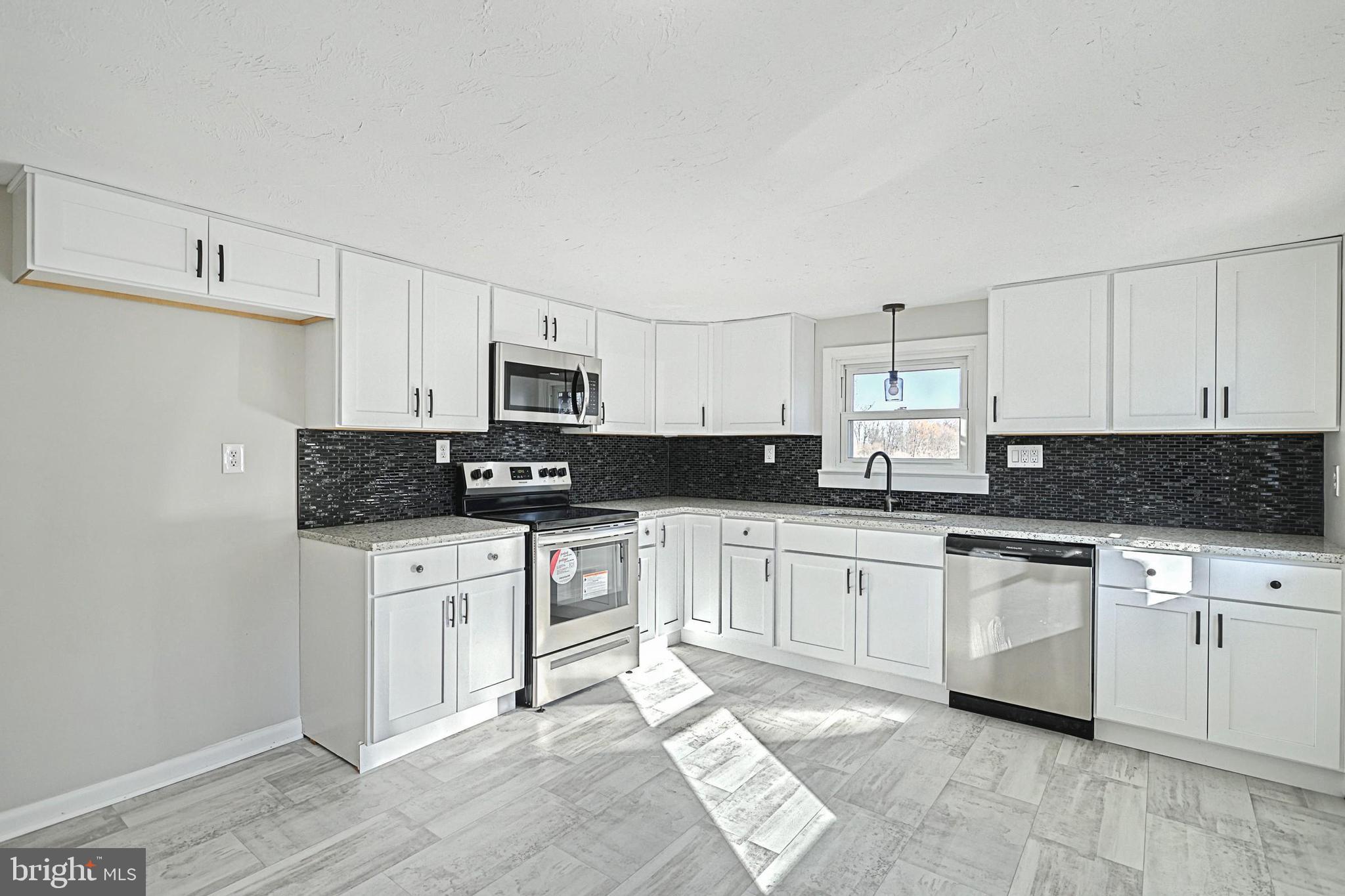 1217 Delta Road Red Lion, PA 17356 - Photo 16 of 41 Gallery Image 16