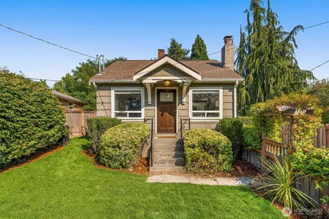 $775,000 | 10530 Ashworth Avenue North, Seattle, WA 98133