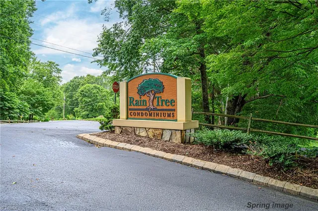 $169,900 | 139 Turnwood Lane, Winston-Salem, NC 27104