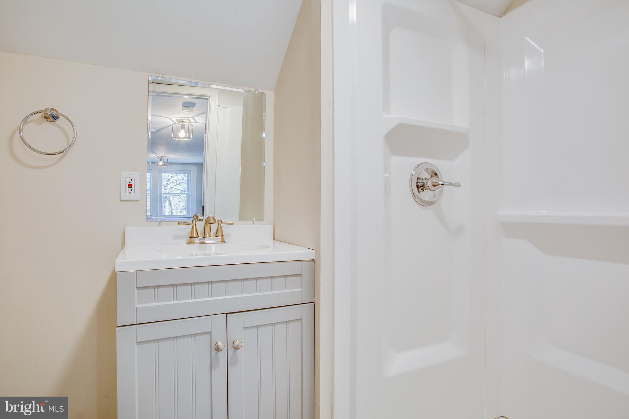 7530 Courthouse Road Spotsylvania, VA 22551 - Photo 21 of 37 Bath 2