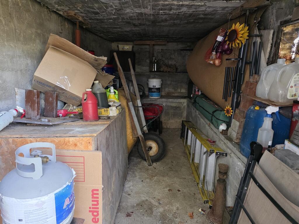 535 Waterworks Road Radford, VA 24141 - Photo 16 of 40 16