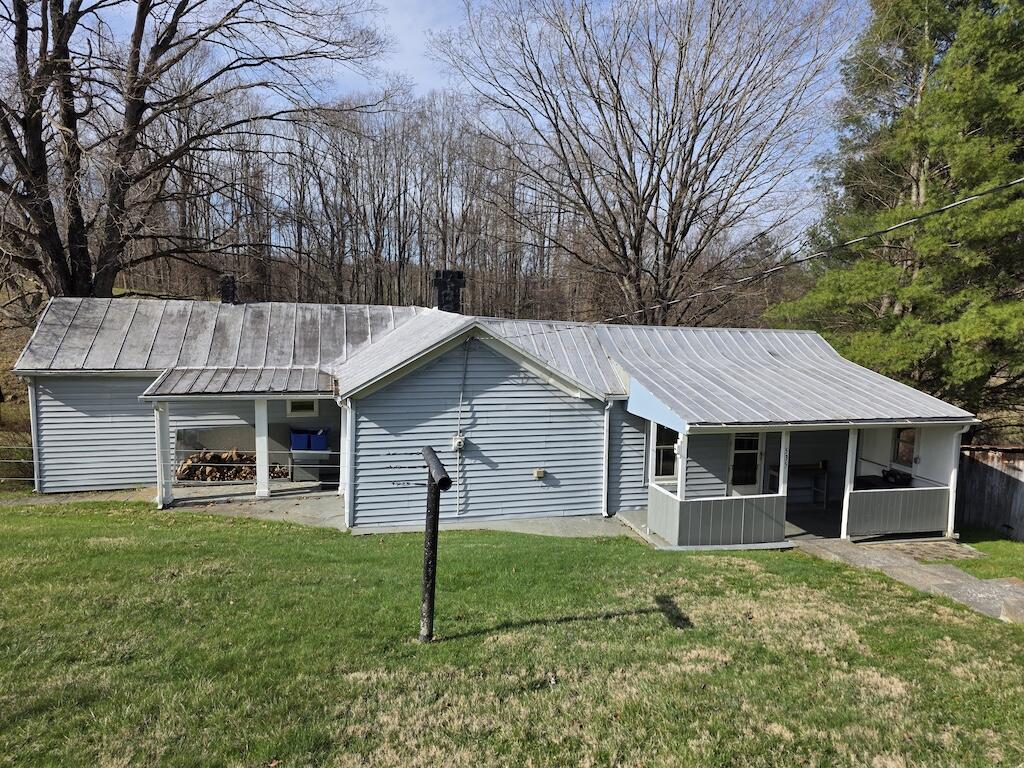 535 Waterworks Road Radford, VA 24141 - Photo 27 of 40 27