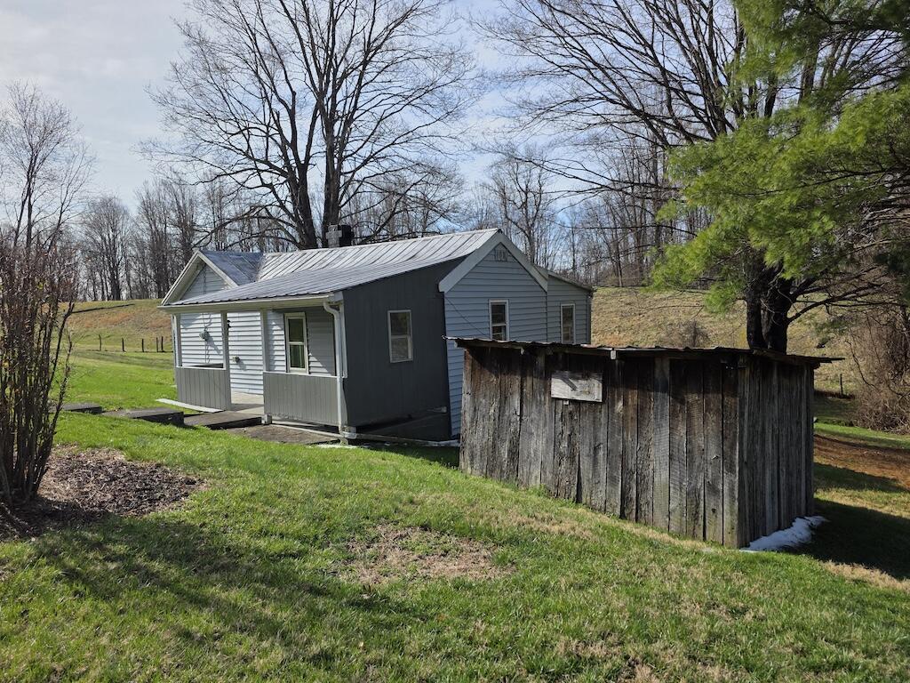 535 Waterworks Road Radford, VA 24141 - Photo 28 of 40 28