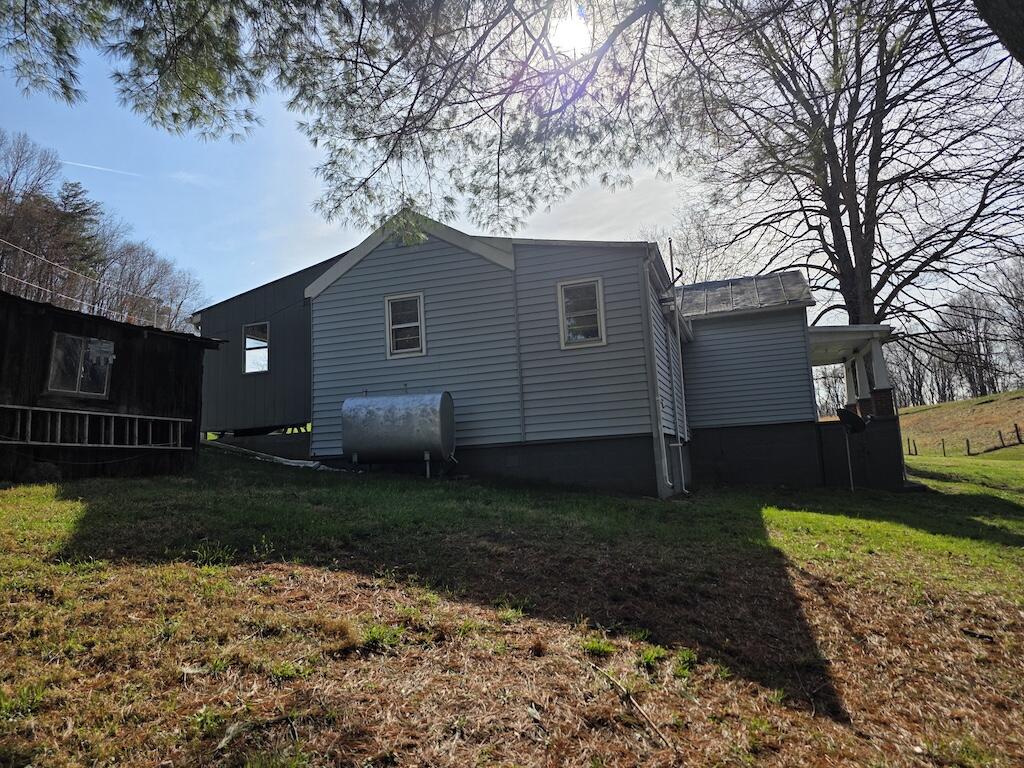 535 Waterworks Road Radford, VA 24141 - Photo 32 of 40 32