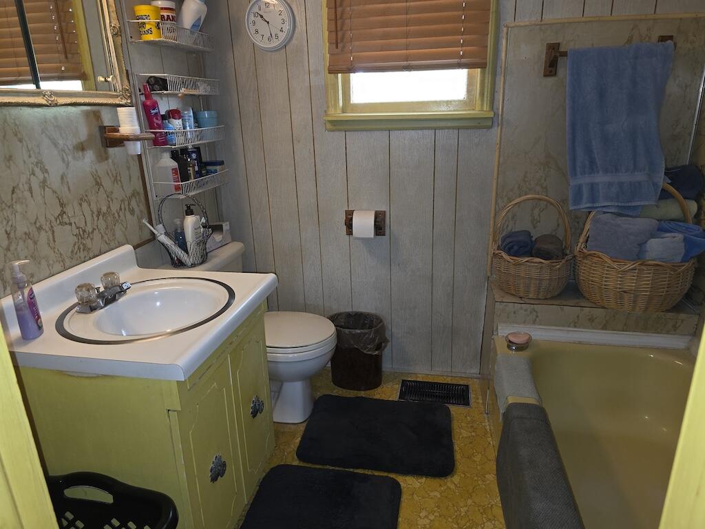535 Waterworks Road Radford, VA 24141 - Photo 6 of 40 6