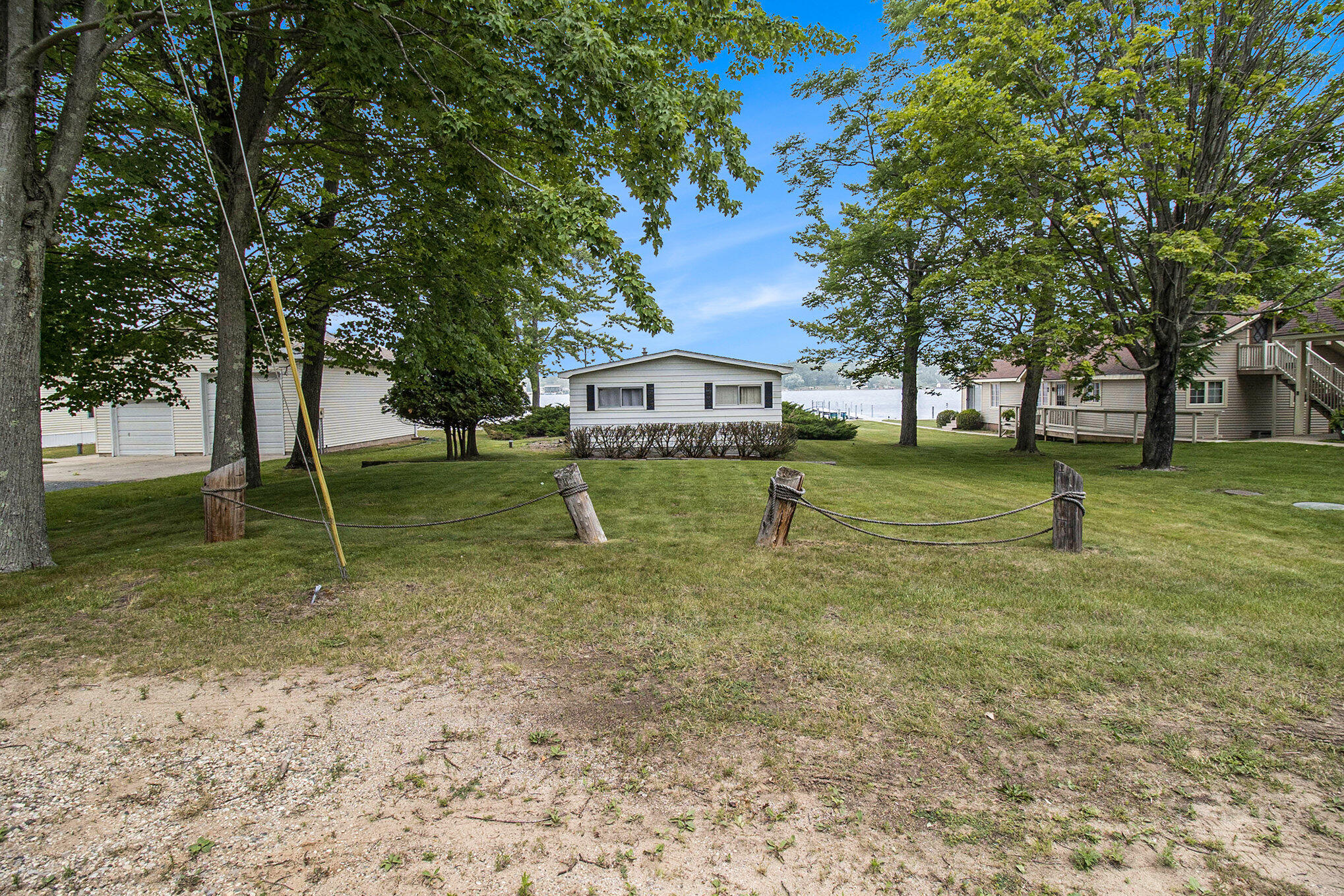 5974 Longbridge Road Pentwater, MI 49449 - Photo 18 of 22 004_625a2473