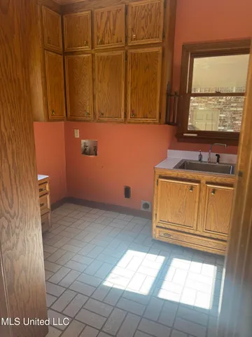 $750,000 | 21 12 Oaks Drive, Madison, MS 39110