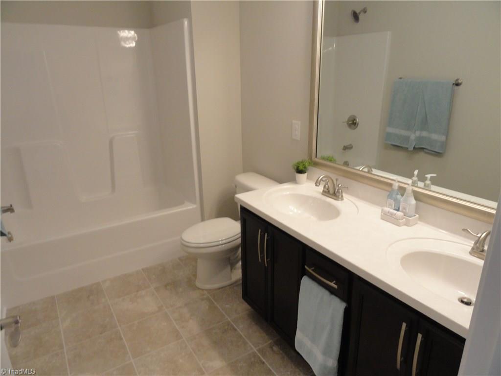 2826 Fallin Court High Point, NC 27262 - Photo 15 of 16 Gallery Image 15