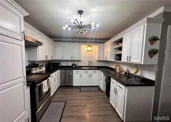 $309,000 | 303 Kennedy Drive, Sikeston, MO 63801