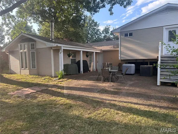 $309,000 | 303 Kennedy Drive, Sikeston, MO 63801