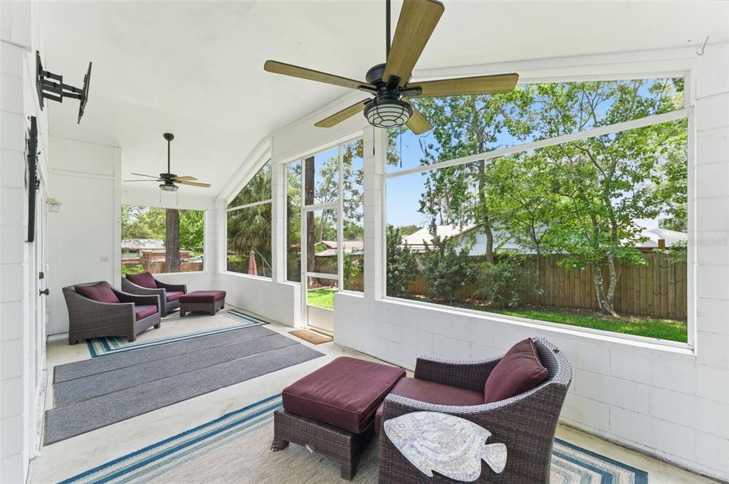 8127 Southwest 12th Place Gainesville, FL 32607 - Photo 18 of 27