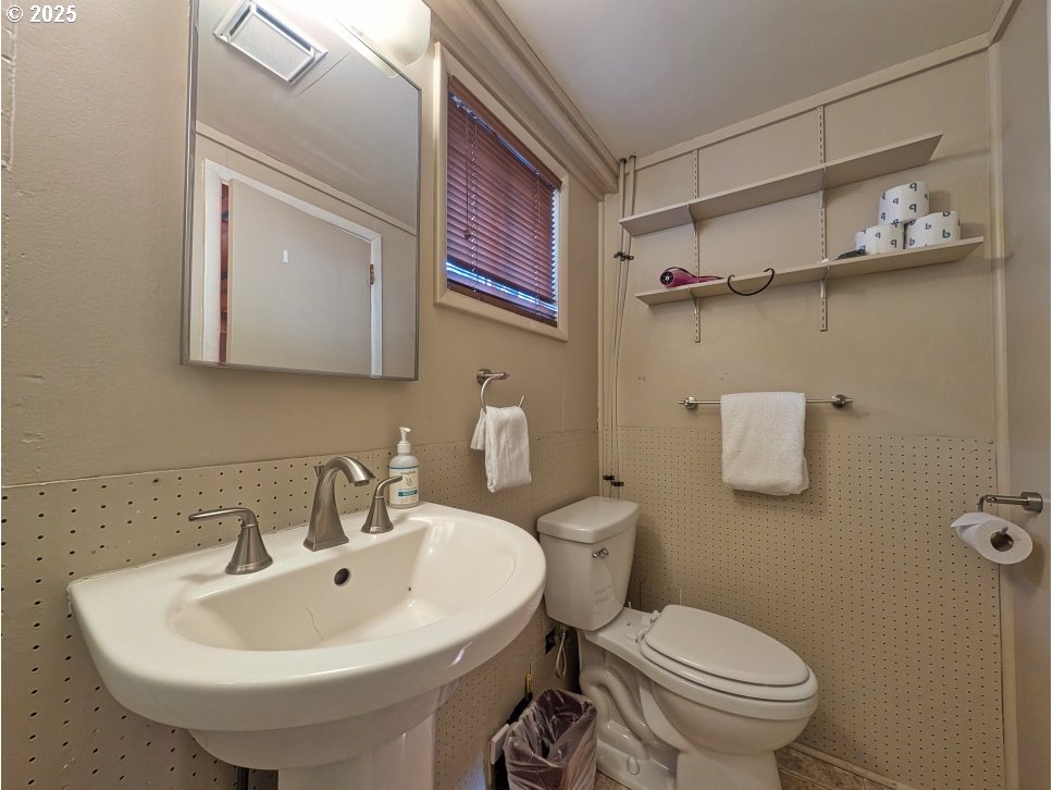 89255 Government Camp Loop Government Camp, OR 97028 - Photo 15 of 37 a bathroom with a sink a toilet and mirror