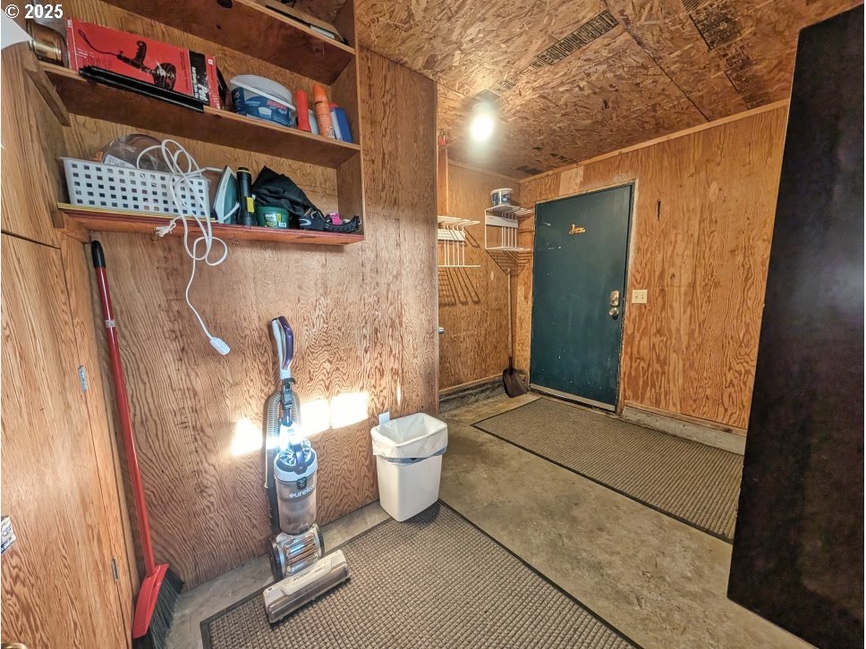 89255 Government Camp Loop Government Camp, OR 97028 - Photo 28 of 37 a bathroom with a toilet and shower