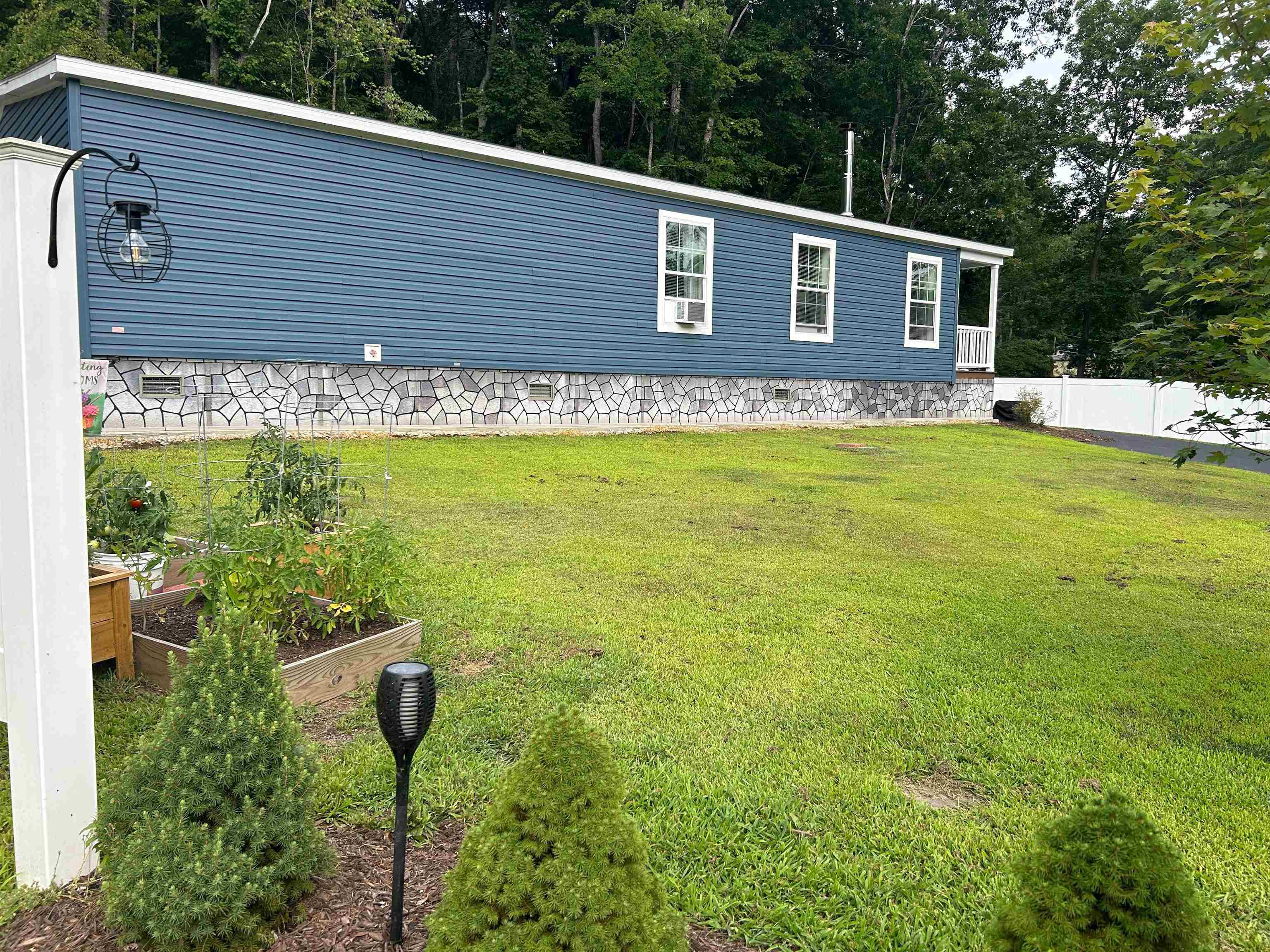 10 Truman Road Barrington, NH 03825 - Photo 3 of 33