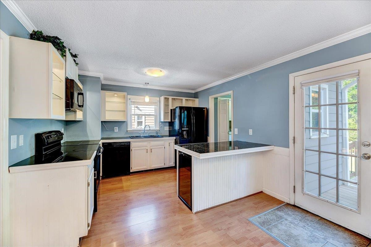 3009 Chippendale Road Raleigh, NC 27604 - Photo 11 of 49 Kitchen