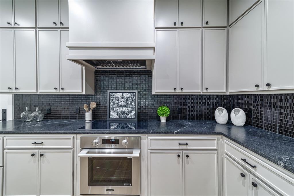 3601 Routh Street, Unit 1A Dallas, TX 75219 - Photo 5 of 32